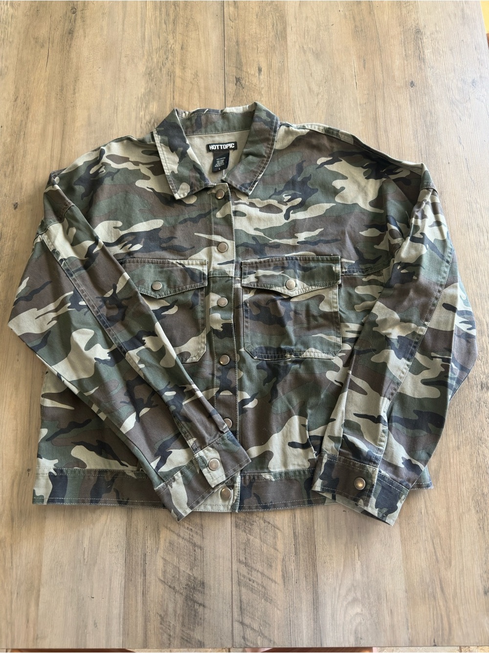 Hot Topic Men's Camo Button-Front Field Jacket - Green/Brown